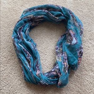 Skull print scarf/wrap